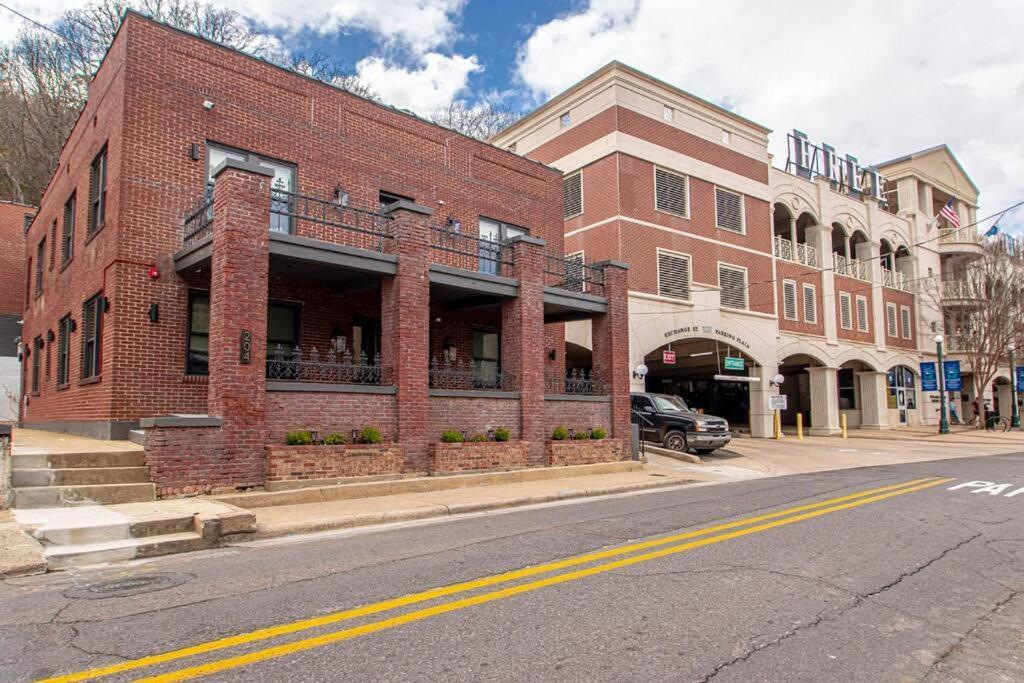 King Bed Stylish Studio In Heart Of Downtown Room # 200 Hot Springs Exterior foto